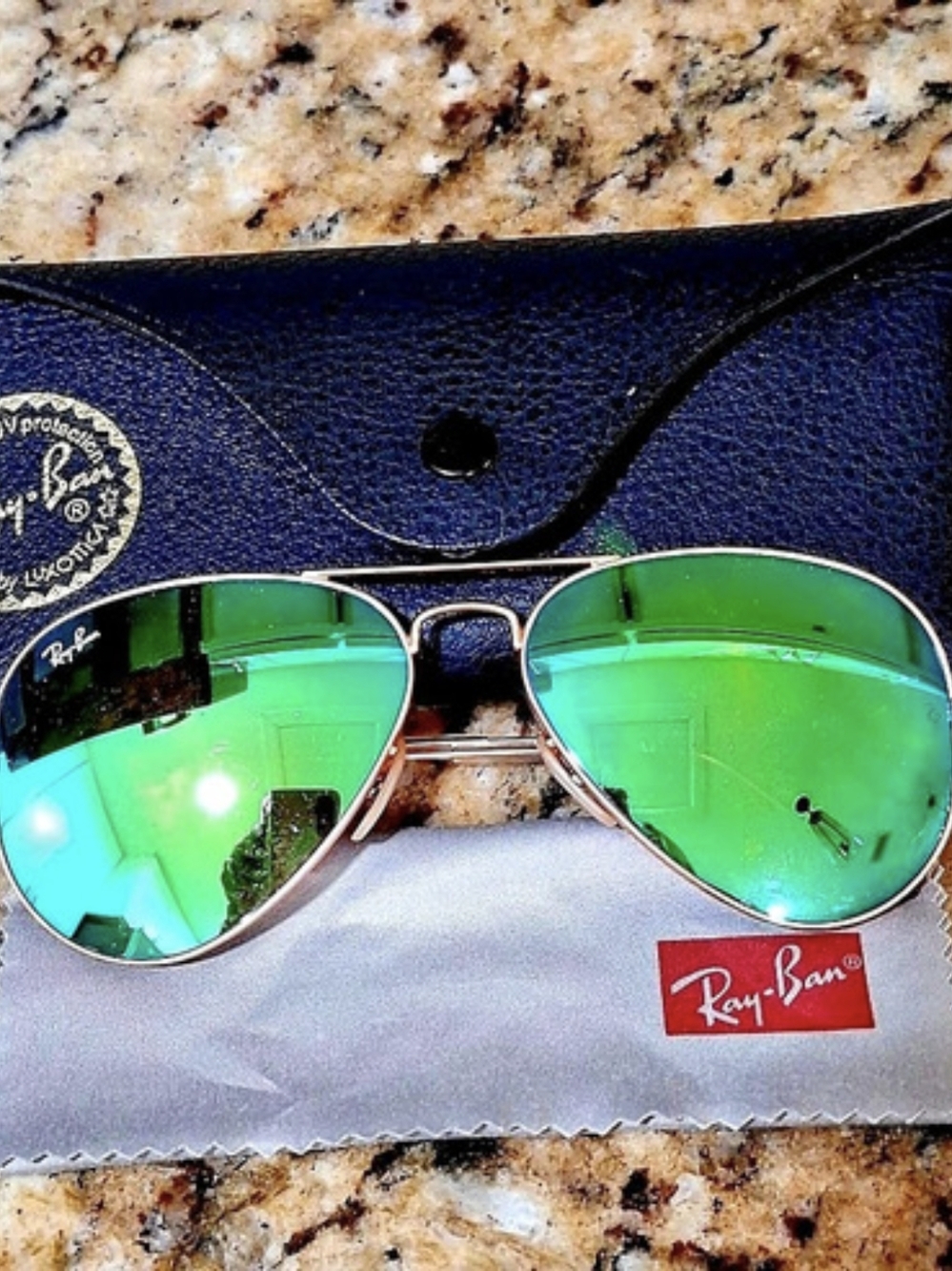 Ray-Ban Aviator Flash Lenses RB3025 Aviator Sunglasses in Green & Gold Like New